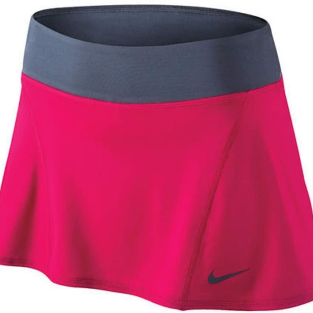 Nike Flouncy

Knit Skirt Skort